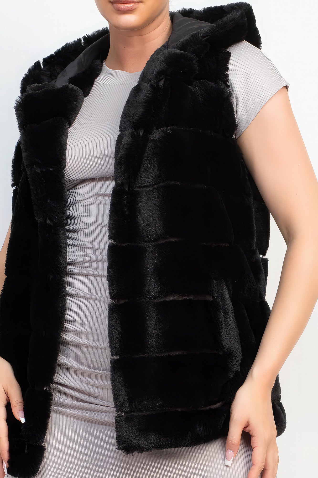 Women's Faux Fur Collared Vest